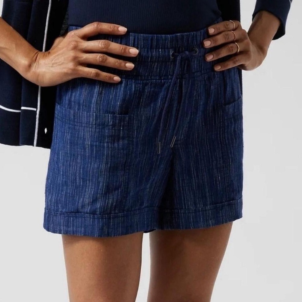 Athleta | Blue Cabo Linen Textured 4” Short Size 8
